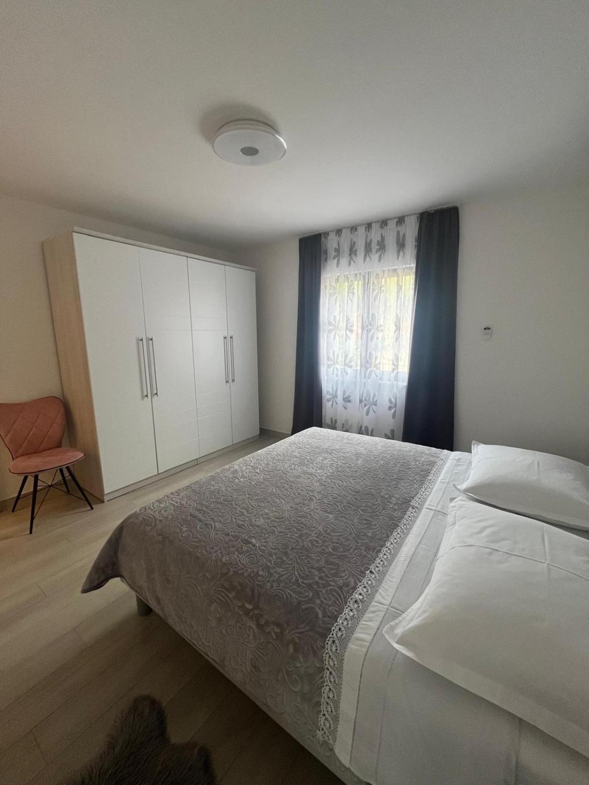 Apartman Tessa Вела-Лука Экстерьер фото