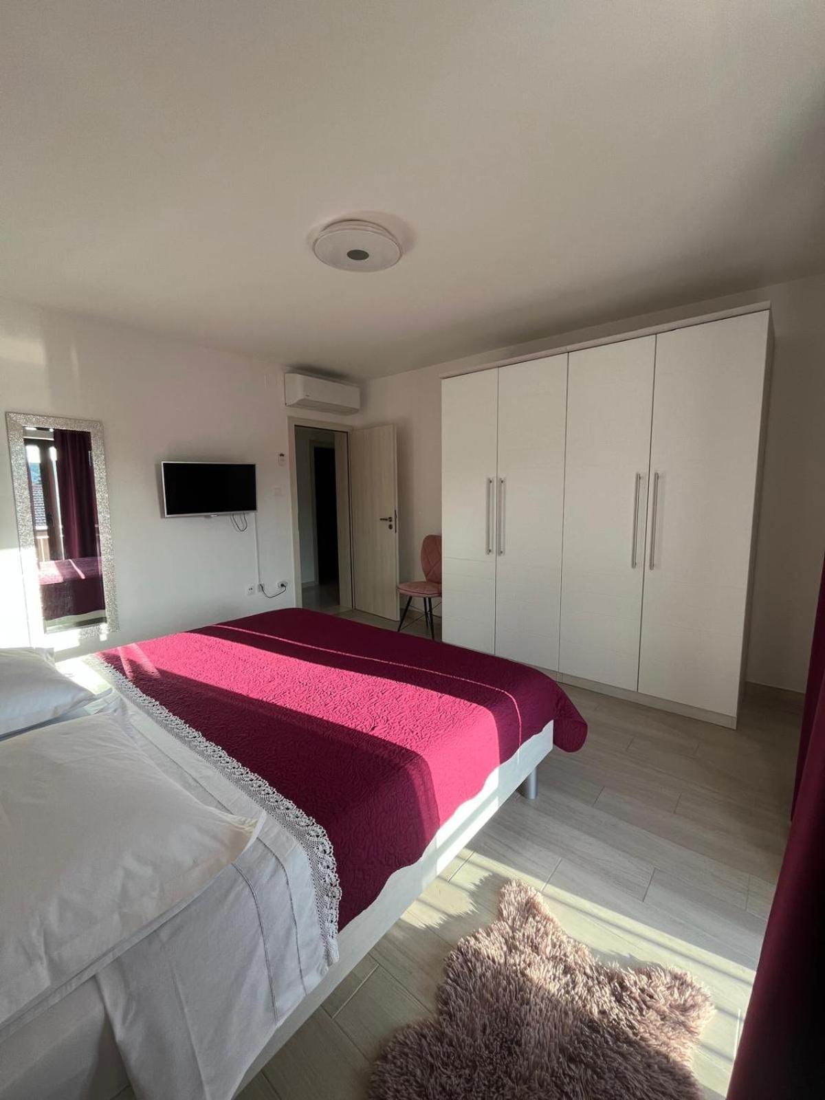 Apartman Tessa Вела-Лука Экстерьер фото